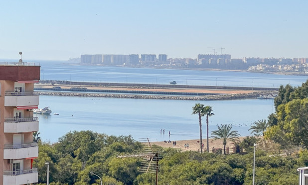 Resale - Apartment / flat - Torrevieja - torrevieja