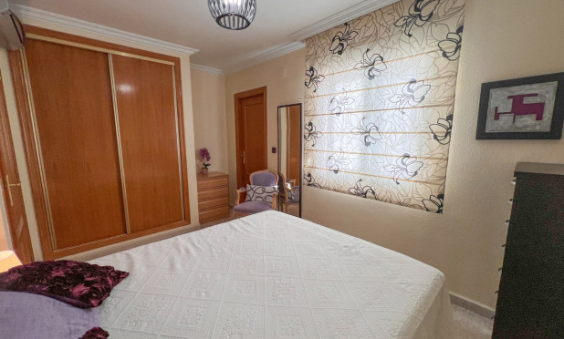 Resale - Apartment / flat - Torrevieja - torrevieja