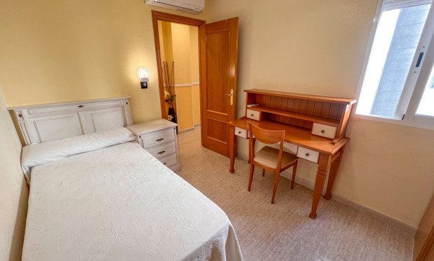 Resale - Apartment / flat - Torrevieja - torrevieja