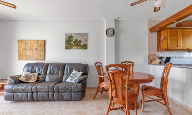 Resale - Apartment / flat - Orihuela - Villamartin