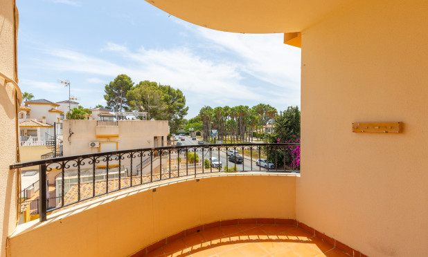 Resale - Apartment / flat - Orihuela - Villamartin