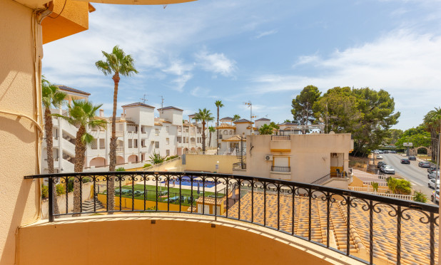 Resale - Apartment / flat - Orihuela - Villamartin
