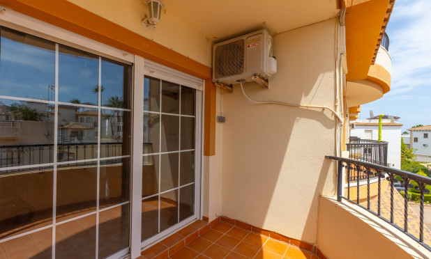 Resale - Apartment / flat - Orihuela - Villamartin