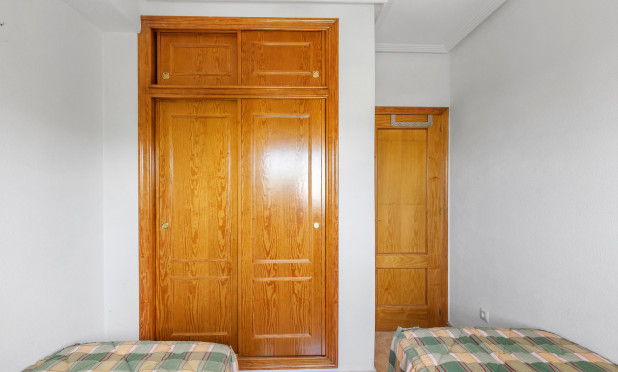 Resale - Apartment / flat - Orihuela - Villamartin