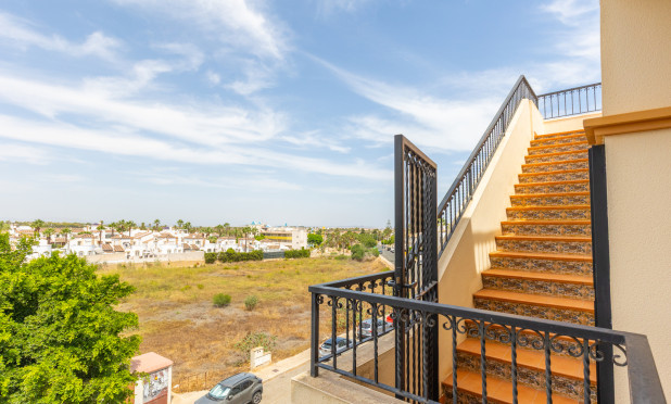 Resale - Apartment / flat - Orihuela - Villamartin