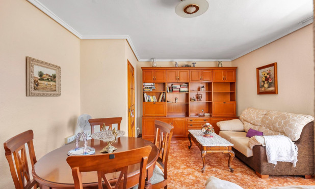 Resale - Apartment / flat - Torrevieja - Playa del Cura