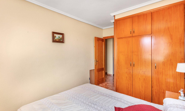 Resale - Apartment / flat - Torrevieja - Playa del Cura