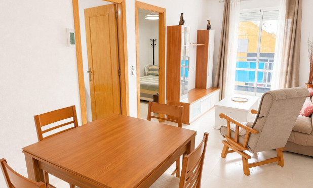 Resale - Apartment / flat - Torrevieja - Estacion de autobuses
