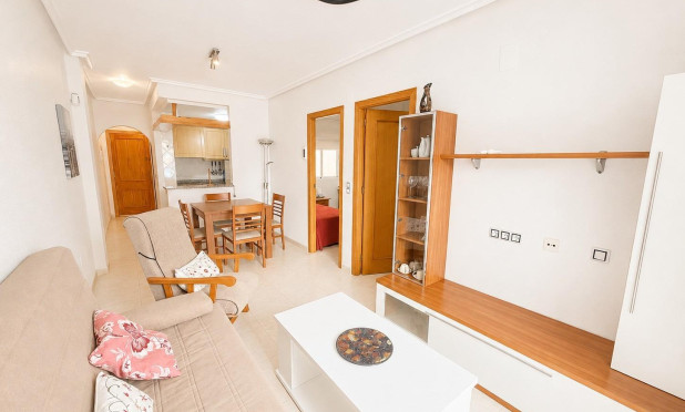 Resale - Apartment / flat - Torrevieja - Estacion de autobuses
