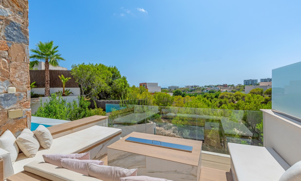 Resale - Villa - Las Colinas Golf Resort - Las Colinas Golf