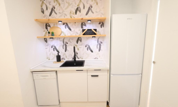 Resale - Apartment / flat - Orihuela Costa - La Zenia