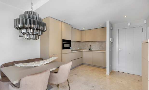 Resale - Apartment / flat - Torrevieja - Punta Prima