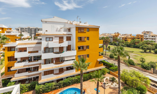 Resale - Apartment / flat - Torrevieja - Punta Prima