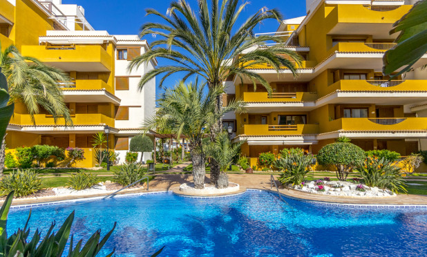 Resale - Apartment / flat - Torrevieja - Punta Prima