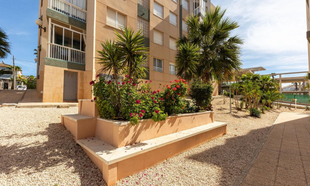 Resale - Apartment / flat - Torrevieja - Cabo Cervera
