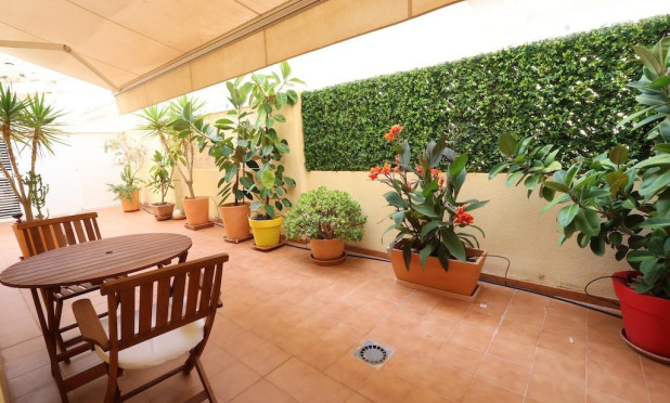 Resale - Apartment / flat - Orihuela Costa - Campoamor