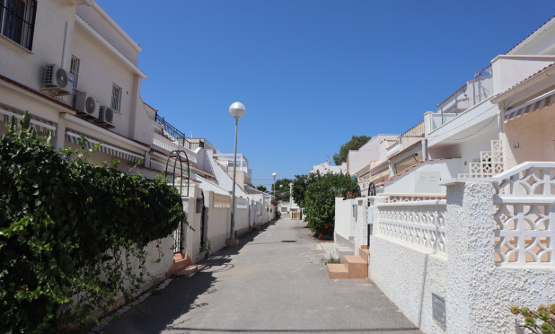 Location à long terme - Maison de ville - Guardamar del Segura - Urbanizaciones