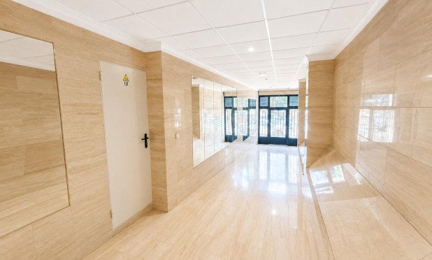 Revente - Appartement - Torrevieja - Playa del Cura