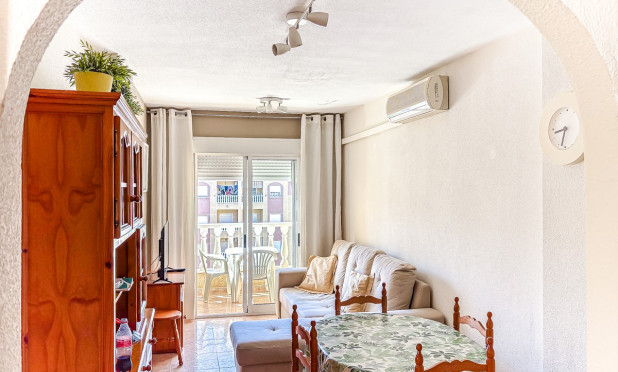 Resale - Apartment / flat - Torrevieja - Parque de las Naciones