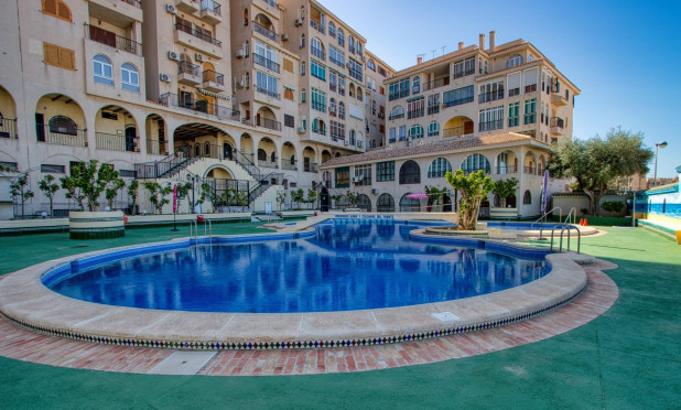 Resale - Apartment / flat - Torrevieja - Torre del moro