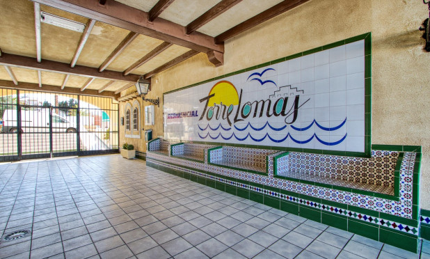 Resale - Apartment / flat - Torrevieja - Torre del moro