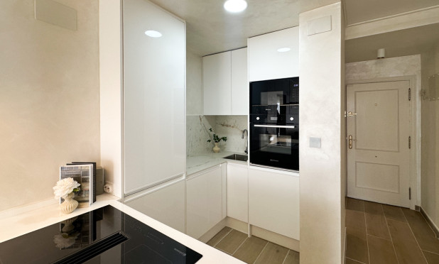 Revente - Appartement - Torrevieja - Centro