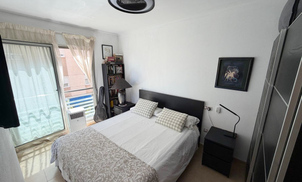 Revente - Appartement - Torrevieja - Centro