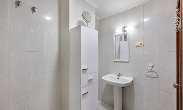 Resale - Apartment / flat - Torrevieja - Centro