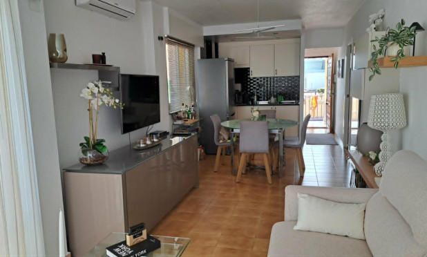 Resale - Apartment / flat - Torrevieja - La Veleta
