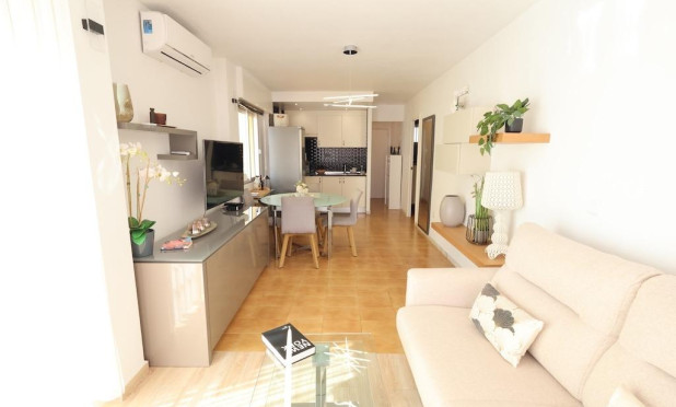 Resale - Apartment / flat - Torrevieja - La Veleta