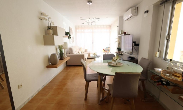 Resale - Apartment / flat - Torrevieja - La Veleta