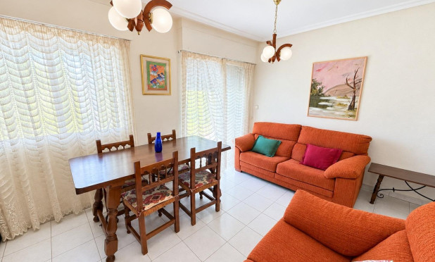 Resale - Apartment / flat - Torrevieja - Estacion de autobuses
