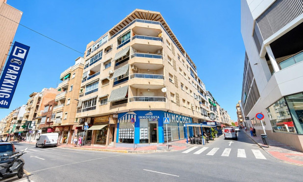Resale - Apartment / flat - Torrevieja - Estacion de autobuses