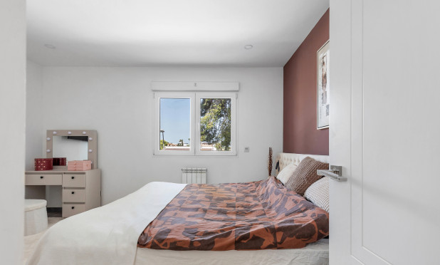 Revente - Villa - Torrevieja - Los Balcones