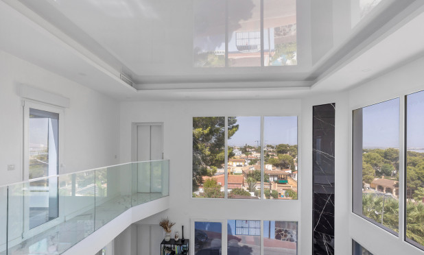 Revente - Villa - Torrevieja - Los Balcones