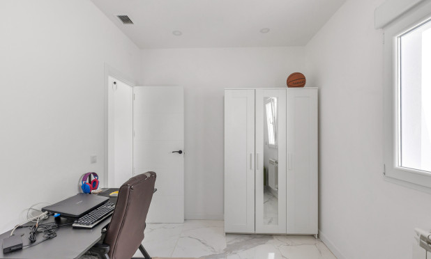 Revente - Villa - Torrevieja - Los Balcones