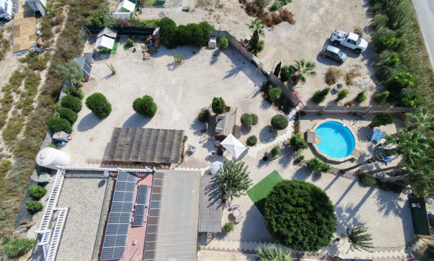 Odsprzedaż - Finca / Nieruchomość wiejska - La Marina - Elche / Elx