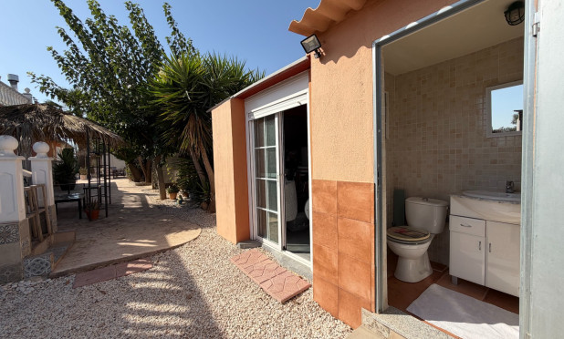 Odsprzedaż - Finca / Nieruchomość wiejska - La Marina - Elche / Elx
