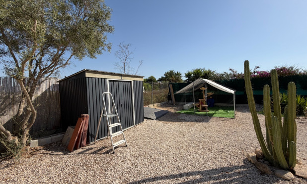 Odsprzedaż - Finca / Nieruchomość wiejska - La Marina - Elche / Elx