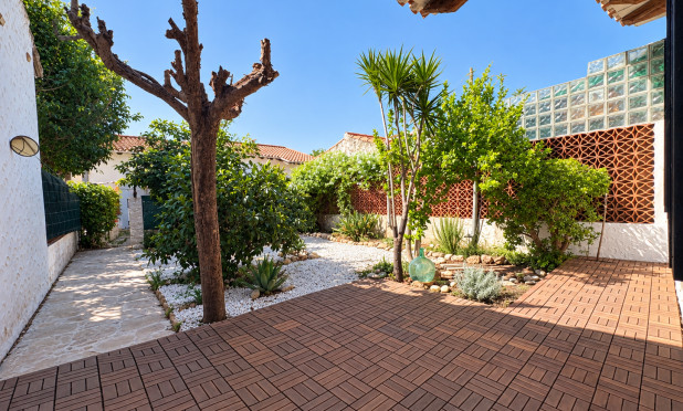 Herverkoop - Herenhuis - Denia - Les Marines - Las Marinas
