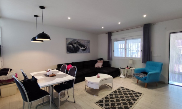 Resale - Townhouse - Torrevieja - torrevieja