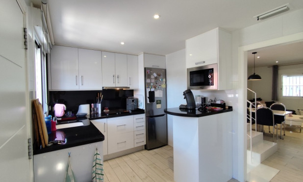 Resale - Townhouse - Torrevieja - torrevieja