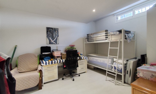 Resale - Townhouse - Torrevieja - torrevieja