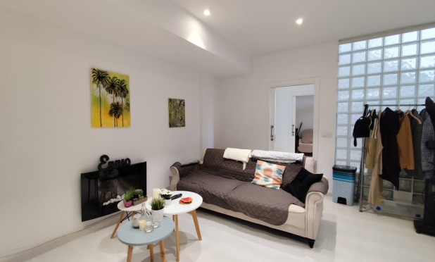 Resale - Townhouse - Torrevieja - torrevieja