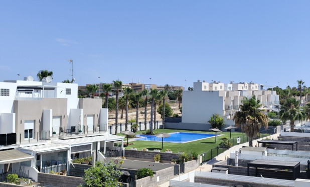 Resale - Townhouse - Torrevieja - torrevieja