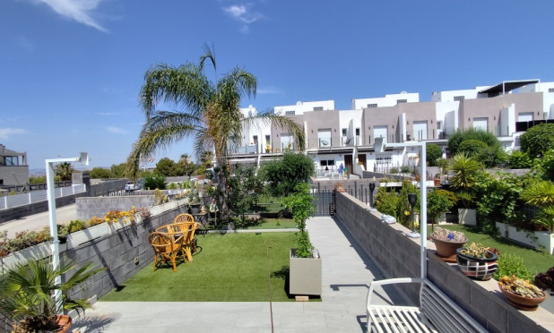 Resale - Townhouse - Torrevieja - torrevieja