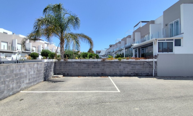 Resale - Townhouse - Torrevieja - torrevieja