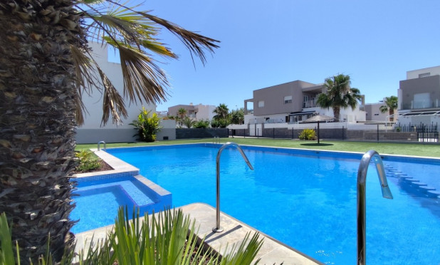 Resale - Townhouse - Torrevieja - torrevieja