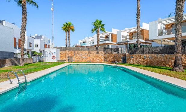 Odsprzedaż - Villa - Orihuela Costa - Villamartín