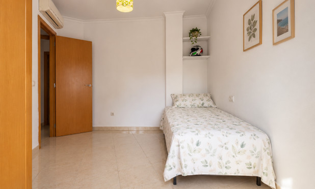 Odsprzedaż - Mieszkanie w bloku - Denia - Dénia